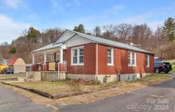 286 Skyland Drive, Sylva, NC 28779