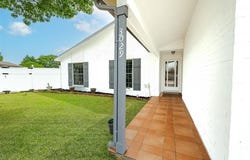 3029 Meadow Creek Court, Grand Prairie, TX 75052