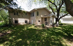 29498 215th Street, Reinbeck, IA 50669