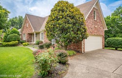 4106 Rivanna Dr, Jeffersontown, KY 40299
