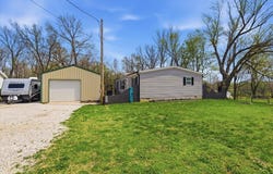 502 N Calhoun Avenue, Ash Grove, MO 65604