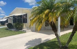 7 Felicidad Ct, Fort Pierce, FL 34951