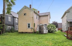 225 W Indiana Avenue, Sebring, OH 44672