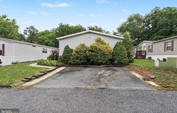 303 DALLAS Drive, GRANTVILLE, PA 17028