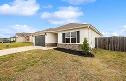 4448 Olympic Dr, Benton, AR 72019