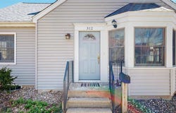 312 Fairview Ave, IowaCity, IA 52245
