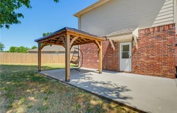 2202 S 10th Street, Rogers, AR 72758