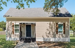 104 College Street, Royse City, TX 75189