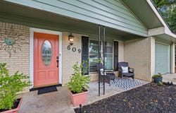 609 Laurel St, Bastrop, TX 78602