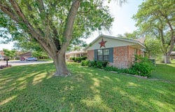807 Ross CIR, Lockhart, TX 78644