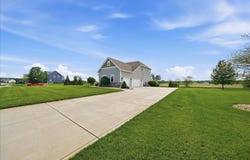 380 E Augustine Drive, Valparaiso, IN 46383