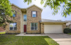 10713 Ivy Creek Lane, Fort Worth, TX 76140