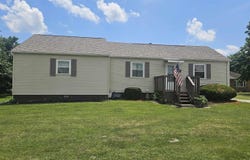 1050 W HICKORY, Canton, IL 61520