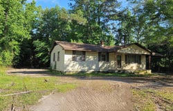 2100 N Webb Street, Selma, NC 27576