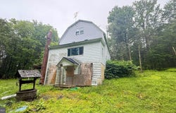 431 2ND ST, HARVEYS LAKE, PA 18618