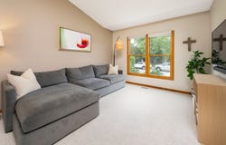 7020 Hickory Lane, Urbandale, IA 50322