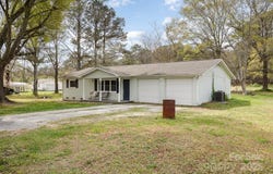 217 Cedarhurst Lane, Clover, SC 29710