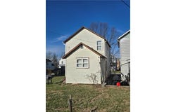 1125 Hamilton Ave, Farrell, PA 16121