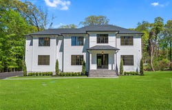 9 Wilderness Road, Nissequogue, NY 11780