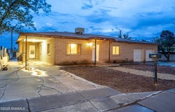 1255 W Hall Avenue, Las Cruces, NM 88005