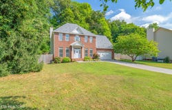 104 Nantucket Way, Oak Ridge, TN 37830