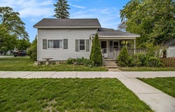 302 Wood Street, Hart, MI 49420