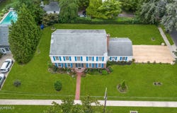 5 Church Street, Beverly, NJ 08010