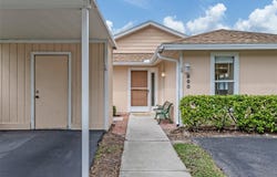 860 CHATHAM Drive, VENICE, FL 34285