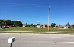 3706 Chiquita Boulevard S, Cape Coral, FL 33914