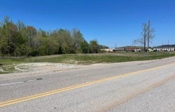 600 Russell Street, PARIS, TN 38242