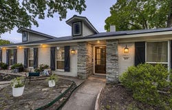 809 Wheelwood Drive, Hurst, TX 76053