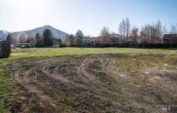 2410 Woodside Blvd, Hailey, ID 83333