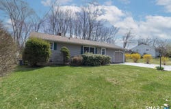 14 Ridgefield Road, Wallingford, CT 06492