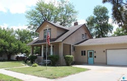 801 W 7th Ave, Mitchell, SD 57301