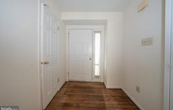 102 BEACON SQUARE, WAYNE, PA 19087