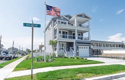 223 6th St N, Brigantine, NJ 08203