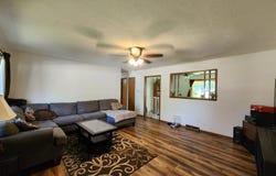 728 E Auburn Street, Bolivar, MO 65613