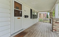 212 S 77th St, Milwaukee, WI 53214