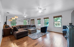194 Elgin Woods LN, Elgin, TX 78621