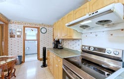 14 Palmer St, Quincy, MA 02169