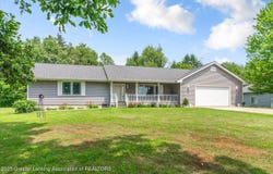 10788 N Clinton Trail, Sunfield, MI 48890