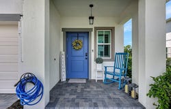 650 NE Waters Edge Lane, Port Saint Lucie, FL 34983