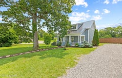 301 W Commercial Ave, Monterey, TN 38574