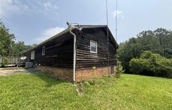 324 REECEBURG Road SE, Silver Creek, GA 30173