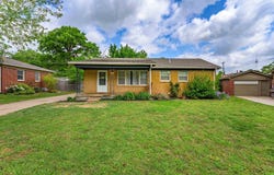 320 Martha Ave, Mulvane, KS 67110