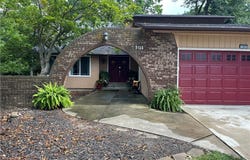 17022 Eagles Nest Circle, Strongsville, OH 44136