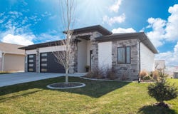 2640 Nicklaus Blvd, Sioux City, IA 51106
