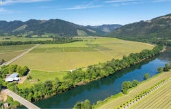 687 HUBBARD CREEK RD, Umpqua, OR 97486