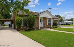 311 S Morgan Avenue, Broussard, LA 70518