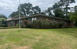 1240 PLUM Street, Prattville, AL 36066